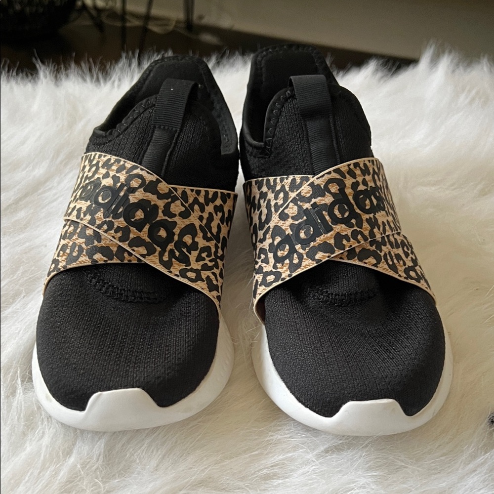 Ladies Adidas Sneaker
